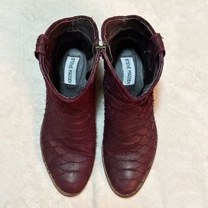 Steve Madden Anaconda Snake Boots EUC Sz. 9